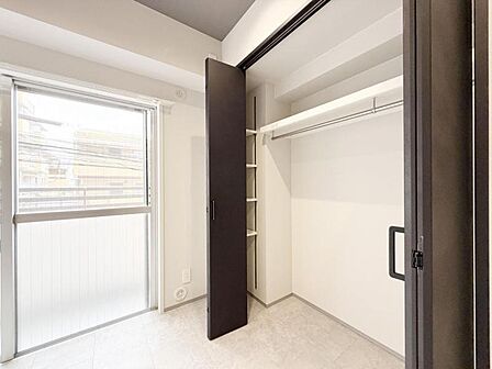 各部屋に収納が充実しており、整理整頓がしやすい設計です。