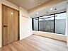 寝室：【洋室：6.4帖】　どんな家具にも調和する明るく落ち着いた内装 大切な時間を豊かに、快適にお過ごしいただけます。