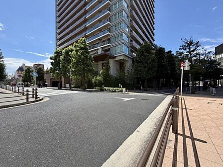 【外観】上質な日常を予感させる。