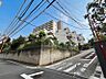 外観：【外観】静かな住宅街に映える、端正なマンション。暮らしの舞台にふさわしい、落ち着きと品格を備えています。