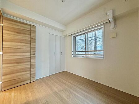 【洋室】リフォームにより、より心地よい居室へと一新予定です。