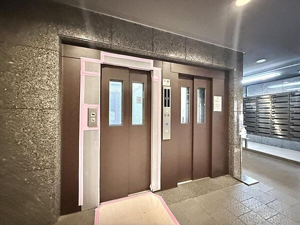 エントランスを拡大表示