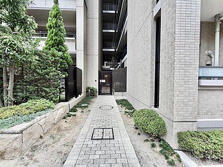 【共有部分】しっかりと管理が行き届いており、いつも共用部は綺麗に保たれています。