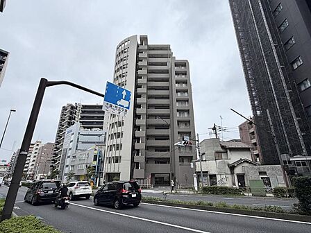 【外観】重厚感のある佇まいが魅力です。