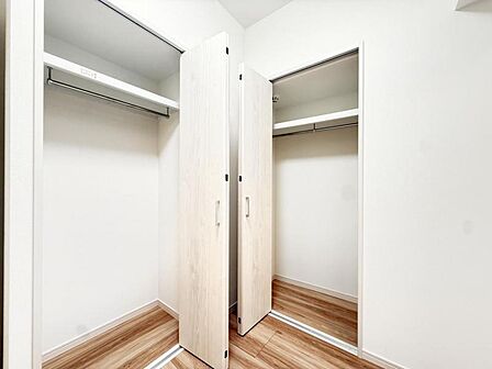 各部屋に収納が充実しており、整理整頓がしやすい設計です。