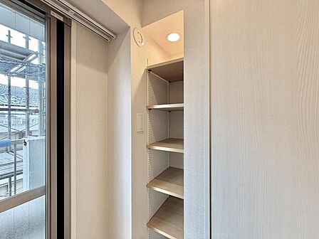 【収納】頼もしい収納力を備え付け 居室部分を広々とお使いいただけます?
