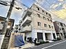 外観：【外観】静かな住宅街に映える、端正なマンション。暮らしの舞台にふさわしい、落ち着きと品格を備えています。