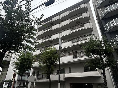 【外観】周囲の街並みに調和した外観です。