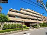 外観：【外観】　陽光をたっぷりと取り込む明るい住空間。圧迫感がなく街並みに馴染む落ち着いた佇まい。