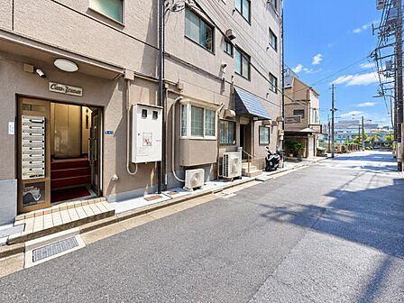【周辺環境】生活の利便性と落ち着きを兼ね備えた立地。
