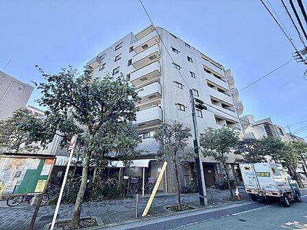 【外観】全方位に配慮された意匠美。