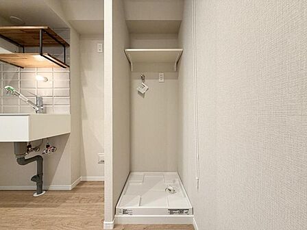 【洗面所】洗濯もスムーズに。暮らしに寄り添う使いやすい空間。
