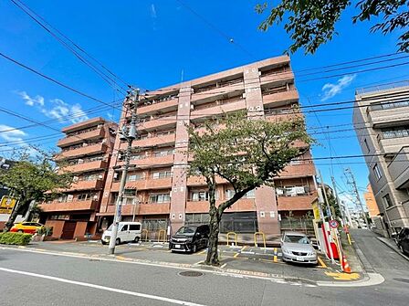 【外観】清潔感のあるシンプルな外観が魅力的な物件です。