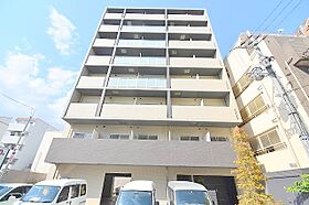 La CASA新北野  ｜ 大阪府大阪市淀川区十三元今里１丁目（賃貸マンション1LDK・3階・34.73㎡） その1