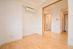 ミックコート東三国 4階1Kのリビング/ダイニング