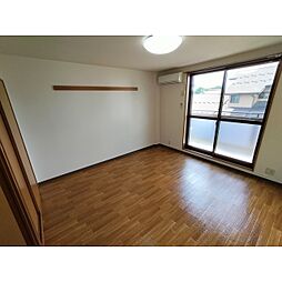 アドバンス・ジョイ・Ｆ 2階1Kのリビング/ダイニング