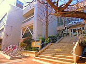 高円寺図書館
