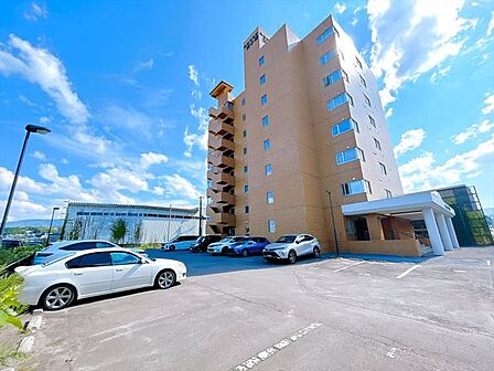 【駐車場】駐車場使用料は月額6500円です。