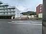その他：【前面道路】前面道路は広々しているため大きな車でも楽々通行できます。