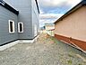 駐車場：【リフォーム済み】住宅に付いていた物置は解体し庭の木は伐採を行いました。