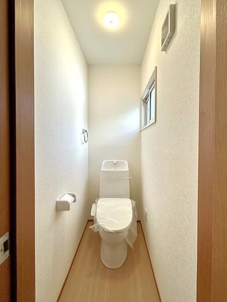 トイレを拡大表示