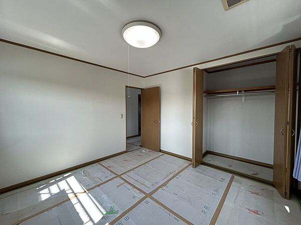 洋室を拡大表示