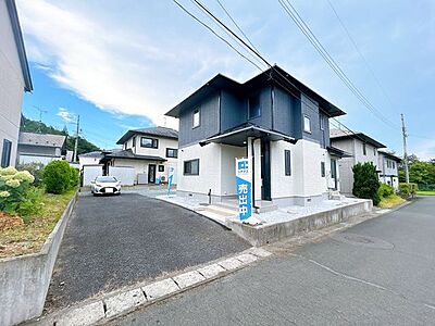 外観:価格には消費税、リフォーム費用を含みます。自社物件につき随時ご案内可能。内覧希望の方はお電話ください。 外観:価格には消費税、リフォーム費用を含みます。自社物件につき随時ご案内可能。内覧希望の方はお電話ください。