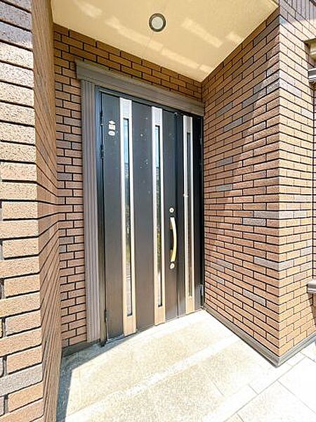 玄関を拡大表示