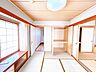 寝室：【1階西側和室6帖】