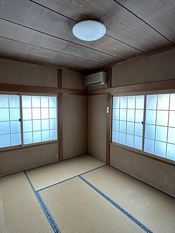 室内 会津若松市館脇町7-7