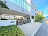 周辺：【周辺環境】新潟市立南万代小学校まで約650ｍ（徒歩9分）です。