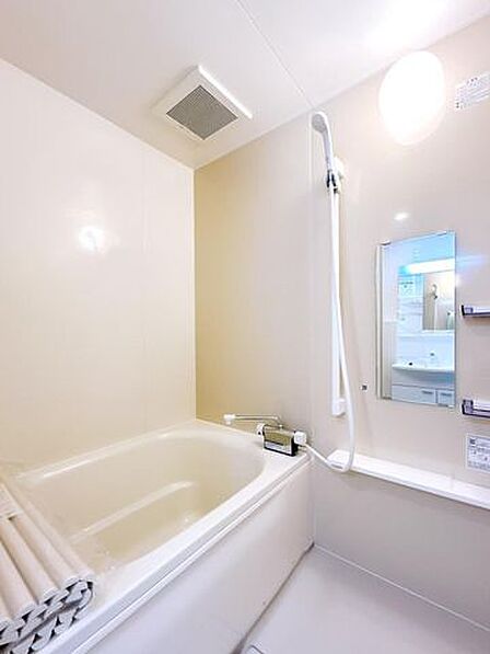 【リフォーム済】ユニットバスはハウステック製の新品に交換しました。