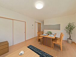 小千谷市大字小粟田　戸建て