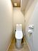 トイレ：トイレはジャニス工業製の温水洗浄機能付きに新品交換します。汚れが付きにくい加工が施してあるのでお手入れが簡単です。直接肌に触れるトイレは新品が嬉しいですよね。