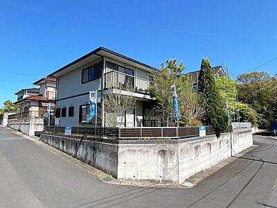 外観:【住宅ローン減税対象】価格には消費税、リフォーム費用を含みます。自社物件につき随時ご案内可能。内覧希望の方はお電話ください。【リフォーム完成〔外観〕】 外観:【住宅ローン減税対象】価格には消費税、リフォーム費用を含みます。自社物件につき随時ご案内可能。内覧希望の方はお電話ください。【リフォーム完成〔外観〕】