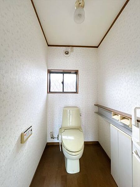 トイレを拡大表示