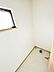 トイレ：【リフォーム中10/3更新】1階トイレ。間取り変更・新しい温水洗浄機能付きトイレに交換いたします。設備が新しいと気持ちいいですね。床クッションフロア張替、壁天井クロス張替を行います。
