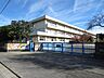 周辺：二ツ塚小学校　800ｍ 二ツ塚小学校まで約800ｍです。お子様の足でも安心の距離。毎日通う小学校が近くにあると嬉しいですね。