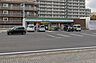 周辺：ファミリーマート野田警察署前店まで約250ｍです。ちょっとした買い忘れがあってもすぐに行ける距離にコンビニがあると嬉しいですね。
