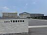 周辺：下館西中学校まで約800ｍです。学校行事やクラブ活動で帰りが遅くなっても苦にならないですね。