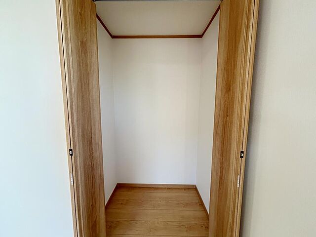 収納 伊勢崎市東小保方町2949-11