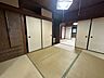 和室：リフォーム後中央洋室の別角度です