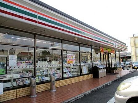【周辺環境/コンビニ】セブンイレブン高崎九蔵町店様まで約370ｍ（徒歩5分）です。