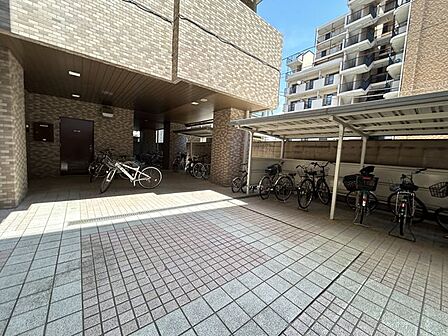 【駐輪場】居住者が無料で使用できる駐輪場です。