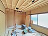 室内：【居室】1階北西側6帖の居室です。こちらの居室はリフォームによって和室から洋室へと間取り変更を行います。
