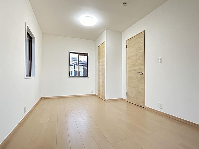 室内 羽村市羽西1丁目1677-5-18