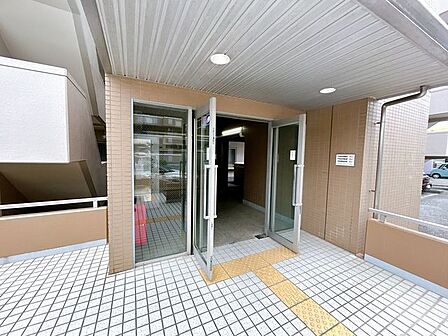 【リフォーム中/エントランス】