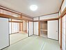 その他：「洋室」2階洋室約6帖、南向き