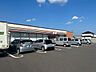 周辺：セブンイレブン関市小屋名店まで約600ｍ（徒歩8分）。