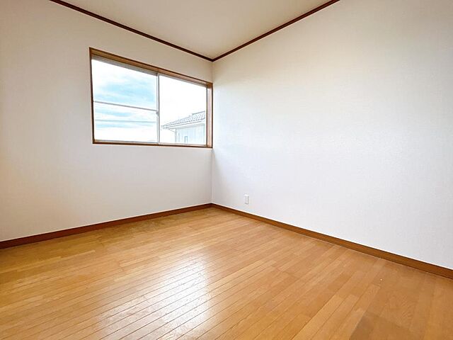 室内 富山市八尾町高善寺268-13